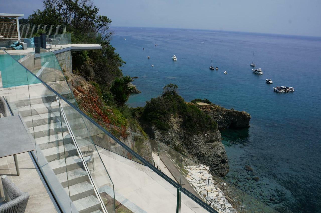 B&B Capo Torre Resort & Spa Albisola Superiore Exterior photo